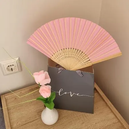 Sea Dreams Sunrise Apartment *